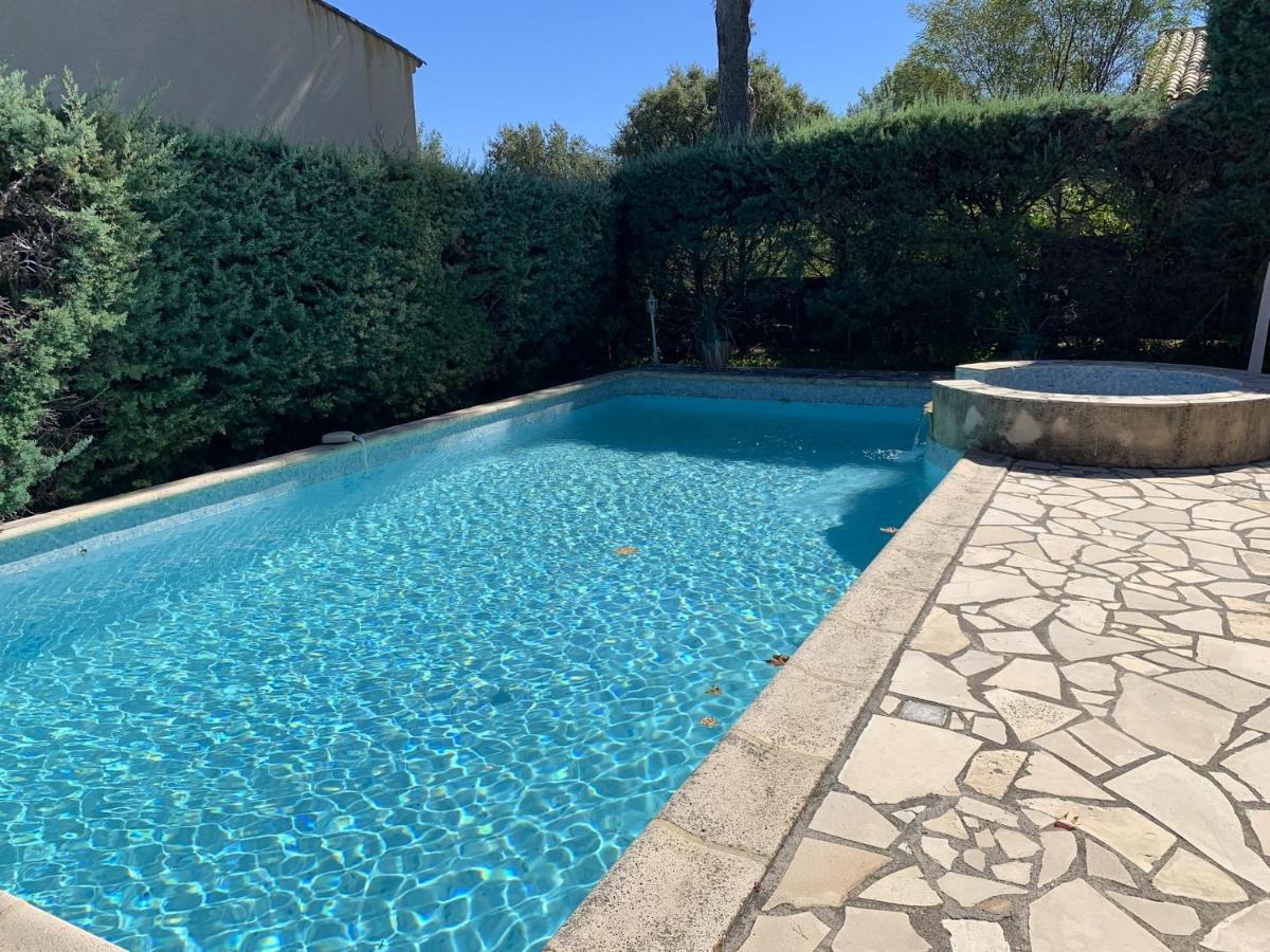 Villa Avec Piscine A Saint-Raphael Et Vue Sur La Montagne Exterior foto